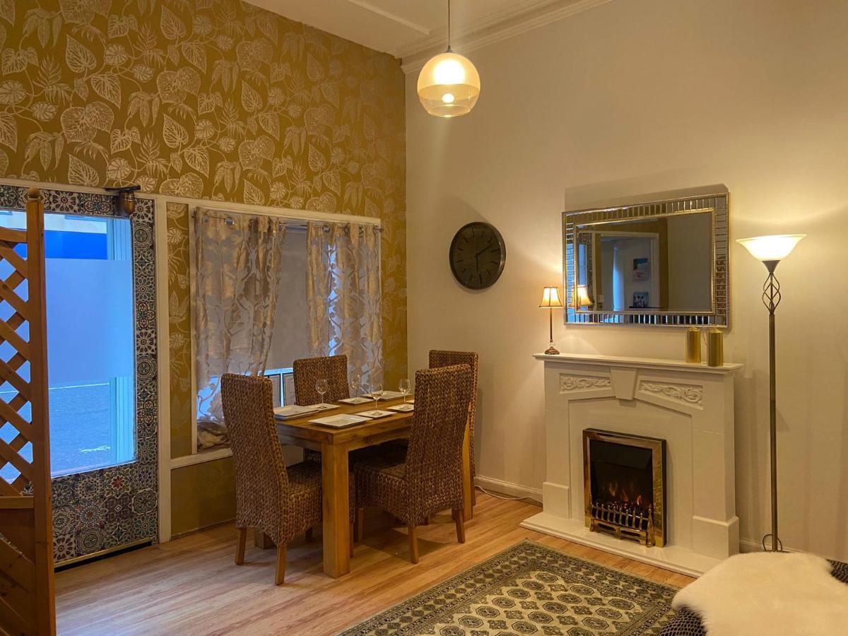 Roman Studio Apartment Единбург Екстериор снимка
