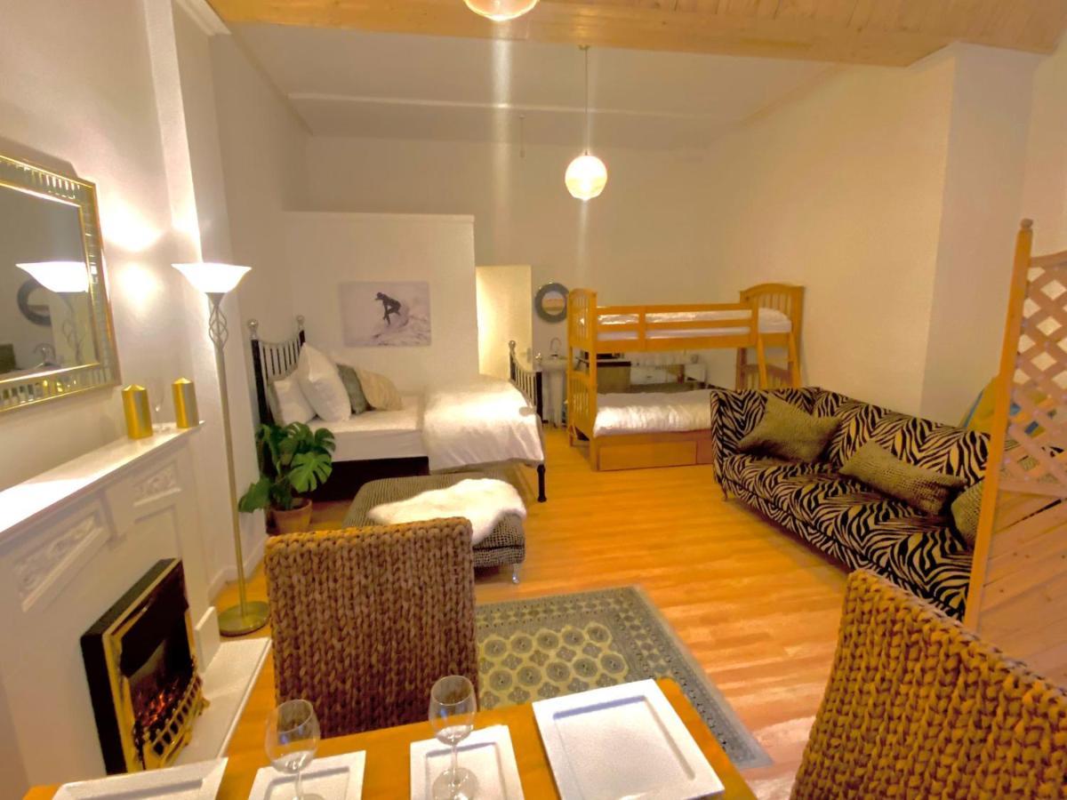 Roman Studio Apartment Единбург Екстериор снимка