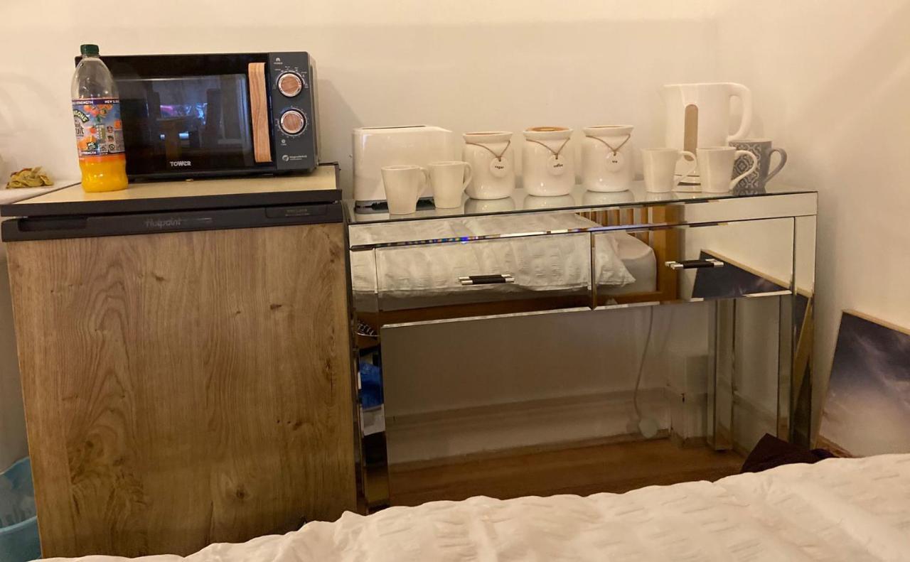 Roman Studio Apartment Единбург Екстериор снимка